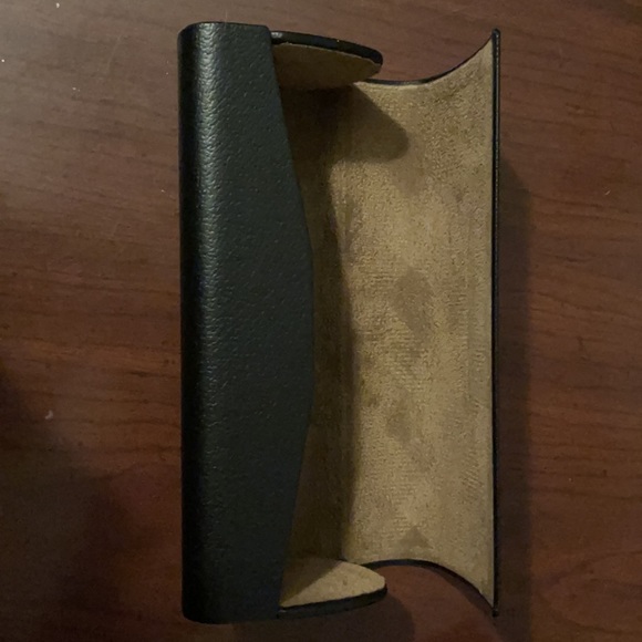 Burberry Sunglasses - Picture 3 of 6